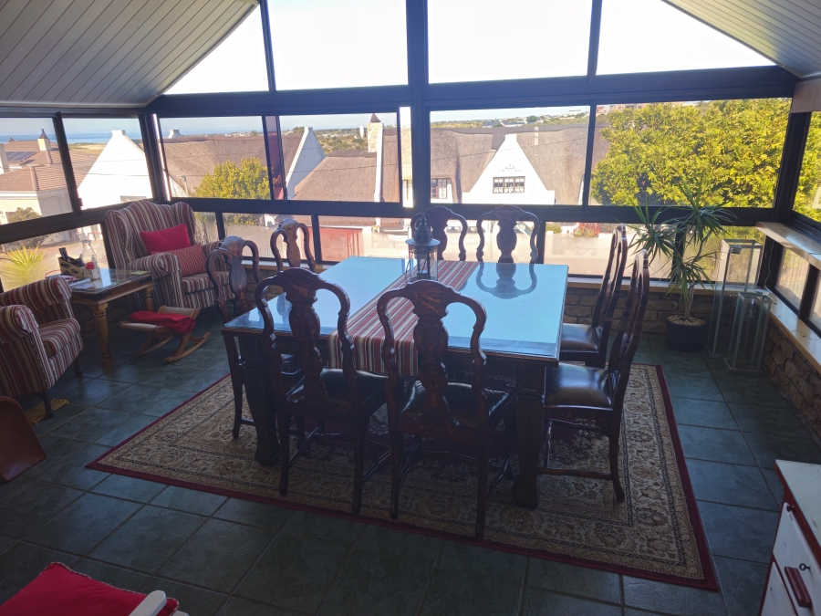5 Bedroom Property for Sale in Stilbaai Wes Western Cape
